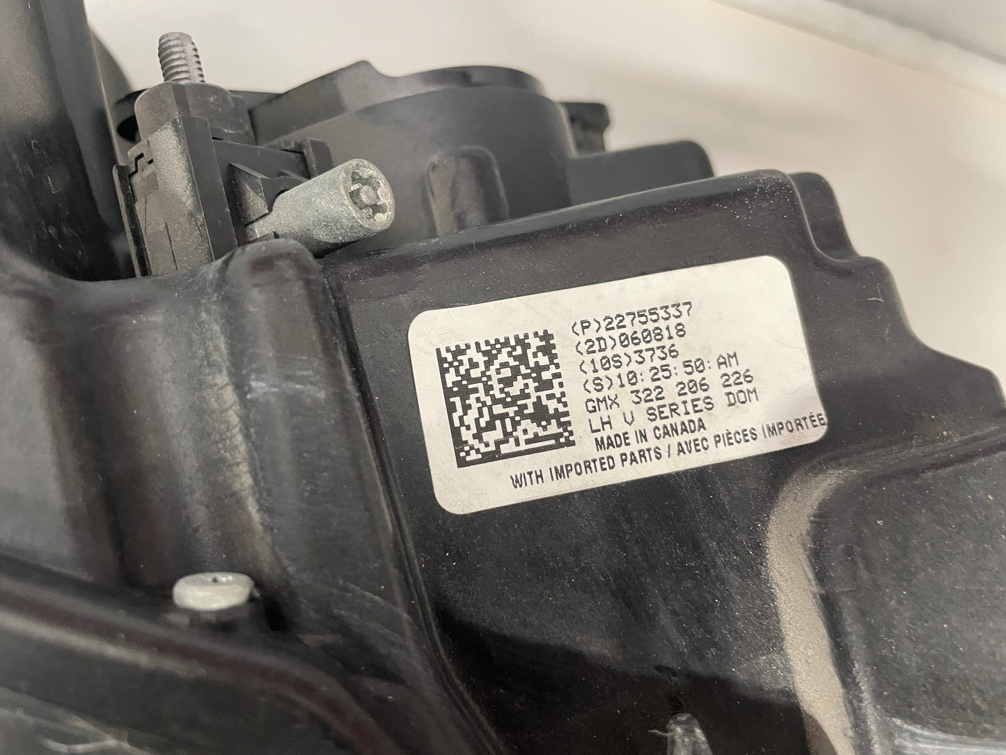 2014 Cadillac CTS-V Coupe LH Driver HID Xenon Head Light Headlight Lamp OEM - Day's Parts Yard