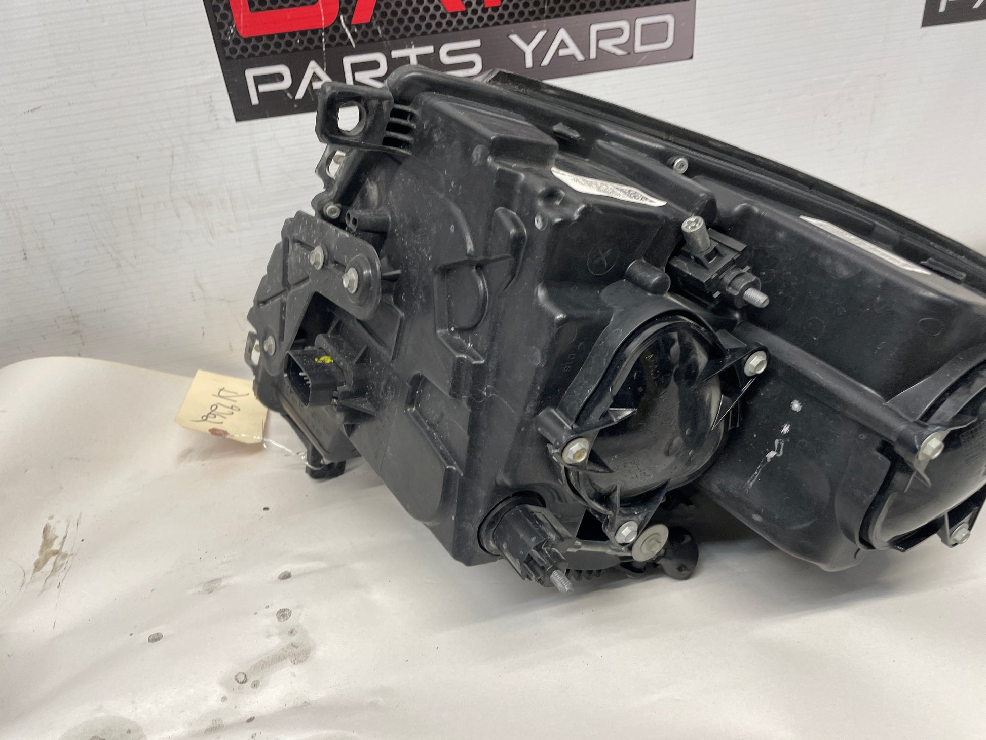 2014 Cadillac CTS-V Coupe LH Driver HID Xenon Head Light Headlight Lamp OEM - Day's Parts Yard