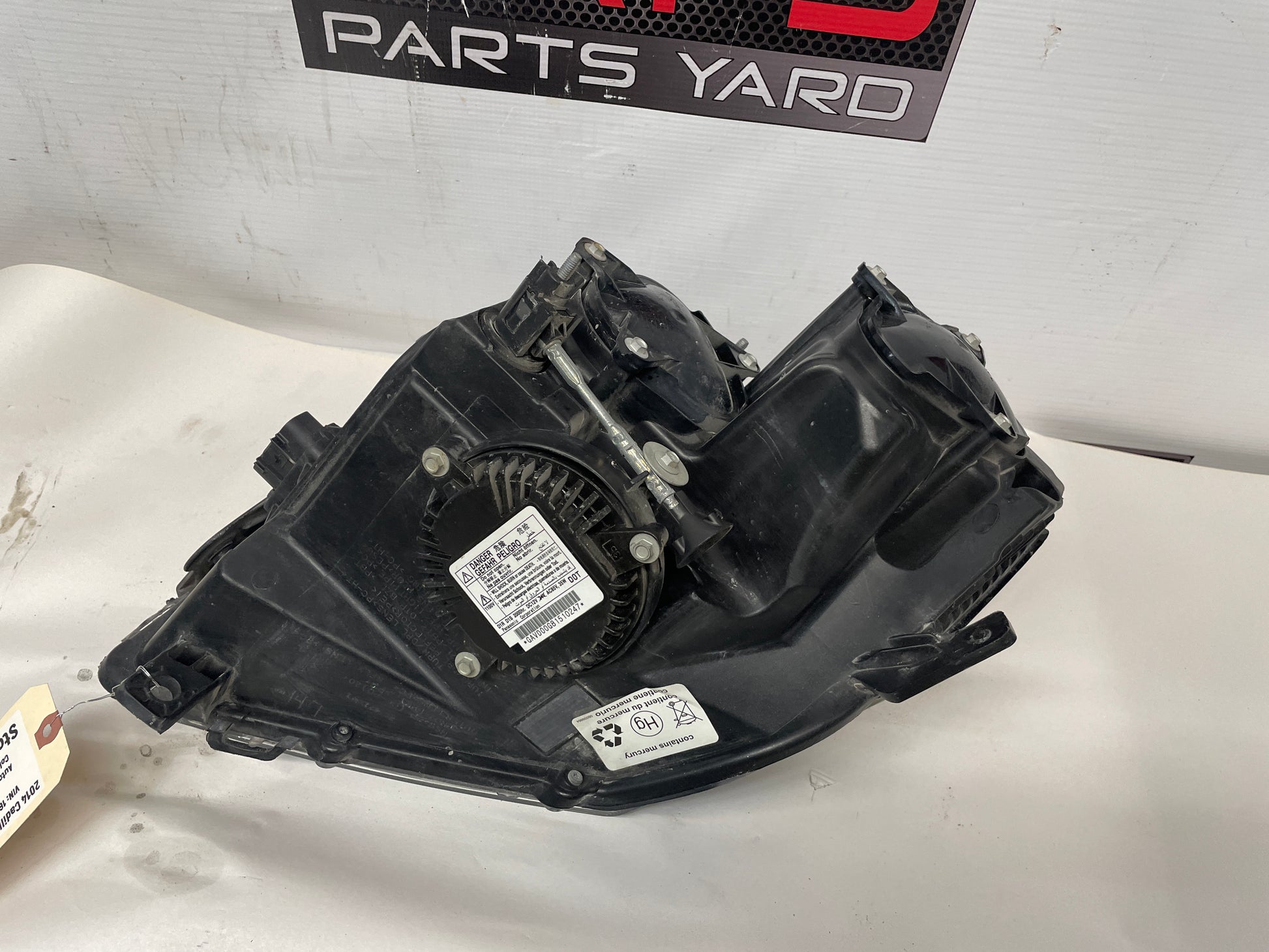 2014 Cadillac CTS-V Coupe LH Driver HID Xenon Head Light Headlight Lamp OEM - Day's Parts Yard