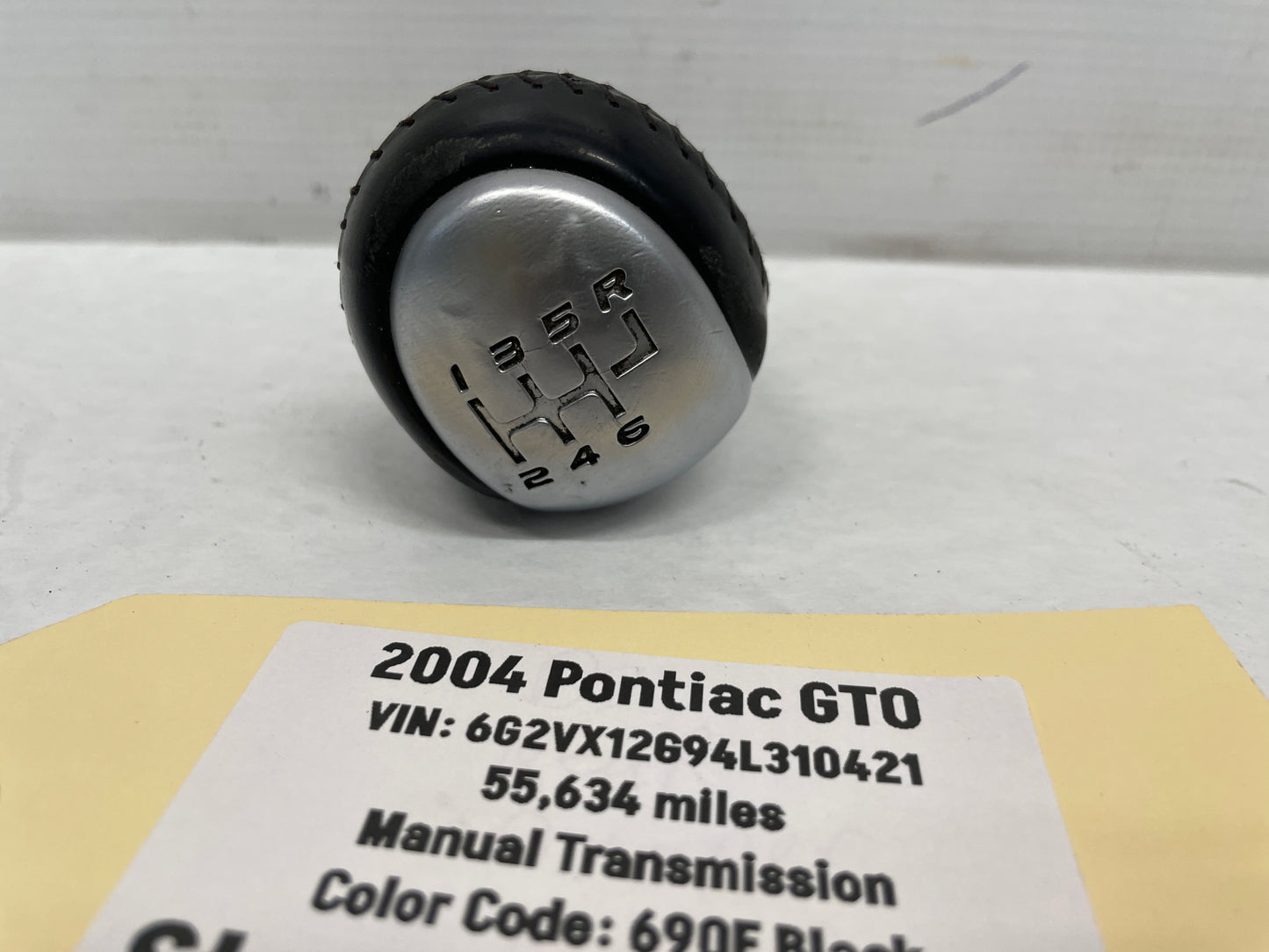2004 Pontiac GTO Manual Shifter Knob OEM - Day's Parts Yard