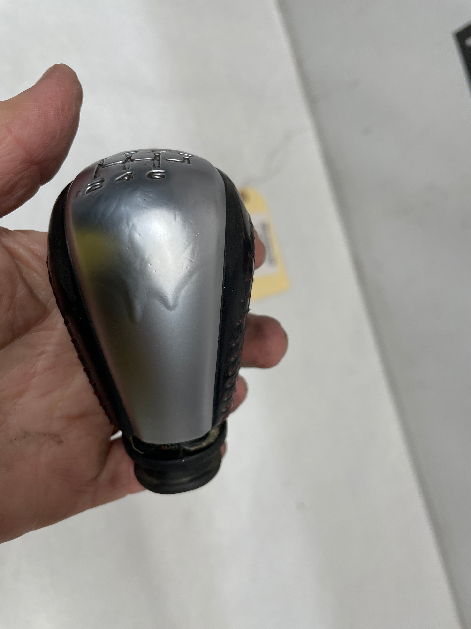 2004 Pontiac GTO Manual Shifter Knob OEM - Day's Parts Yard