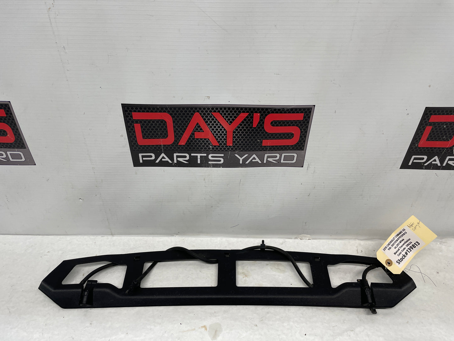 2015 Chevy Camaro SS  Windshield Washer Hose W/ Bracket OEM - Day's Parts Yard