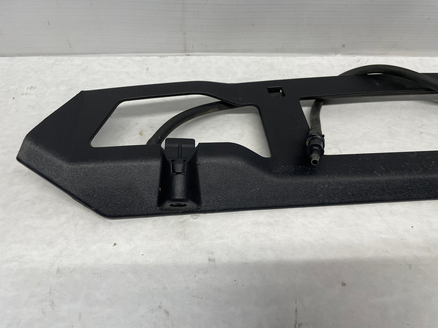 2015 Chevy Camaro SS  Windshield Washer Hose W/ Bracket OEM - Day's Parts Yard