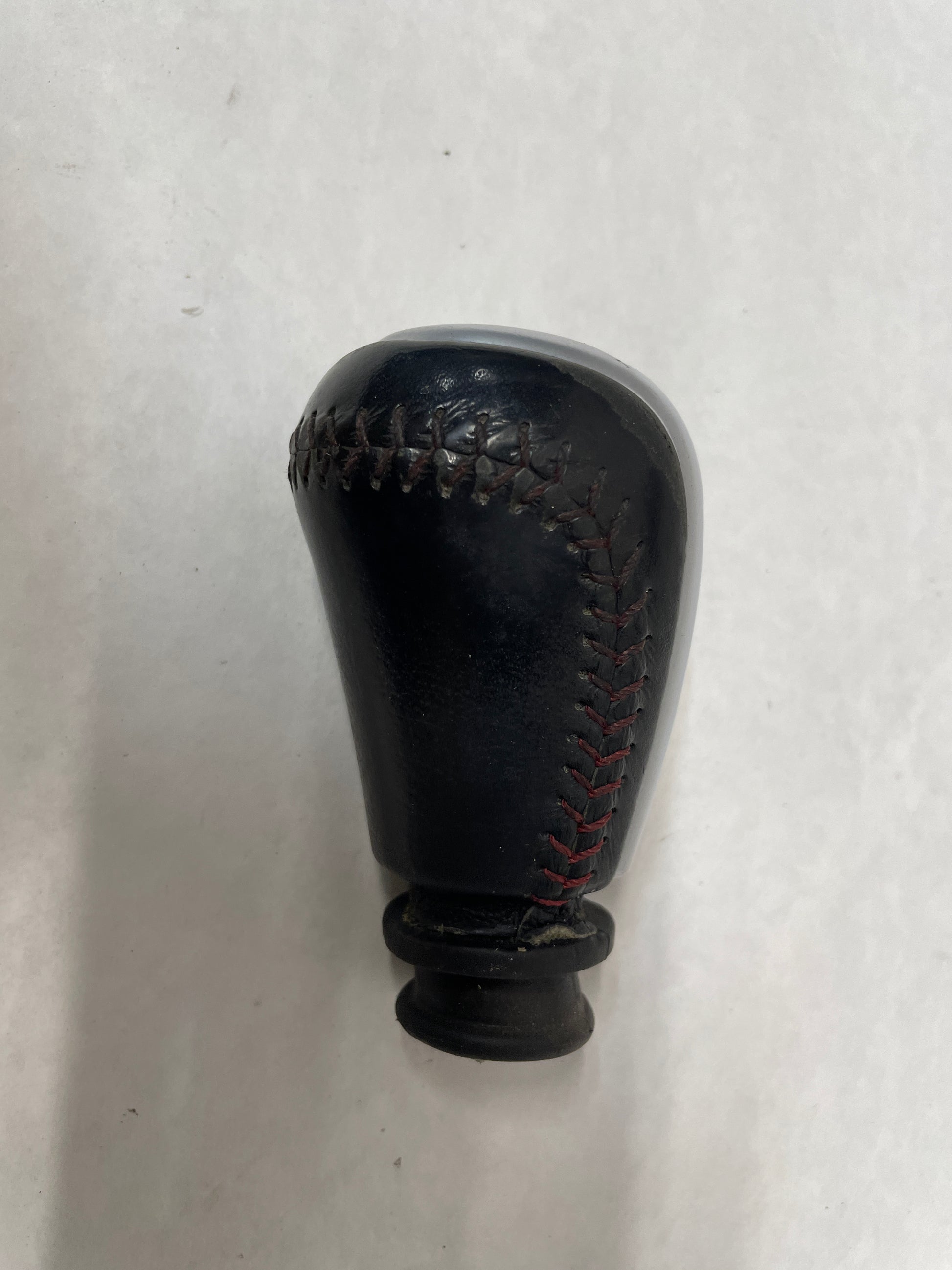 2004 Pontiac GTO Manual Shifter Knob OEM - Day's Parts Yard
