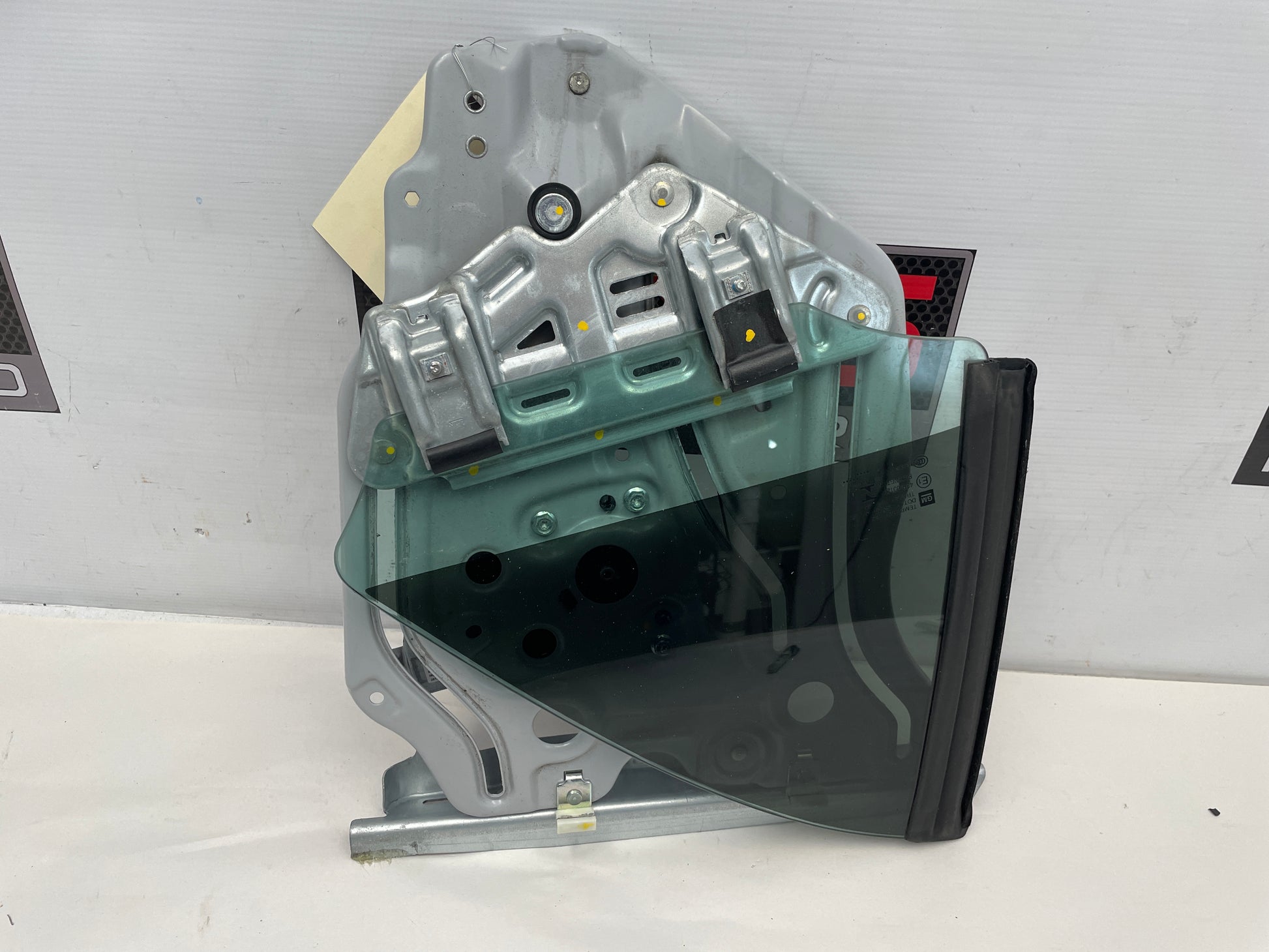 2018 Chevy Camaro Convertible LH Driver Quarter Glass Window Motor Assembly OEM - Day's Parts Yard