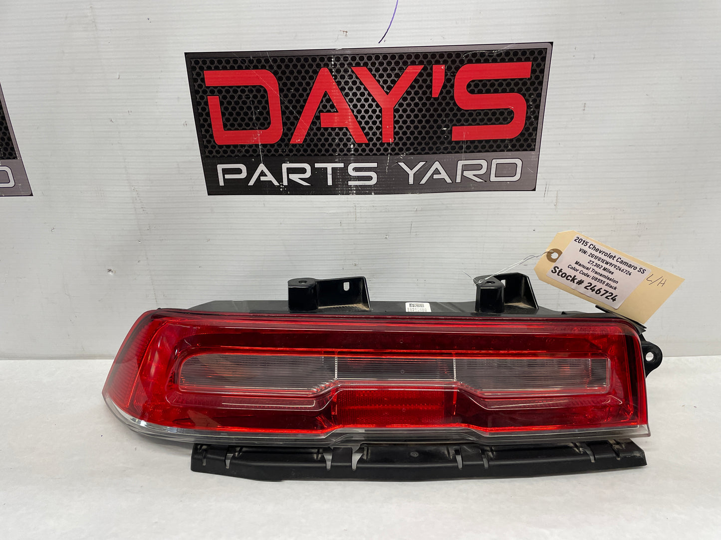 2015 Chevy Camaro SS LH Driver Taillight Tail Light Lamp LED OEM