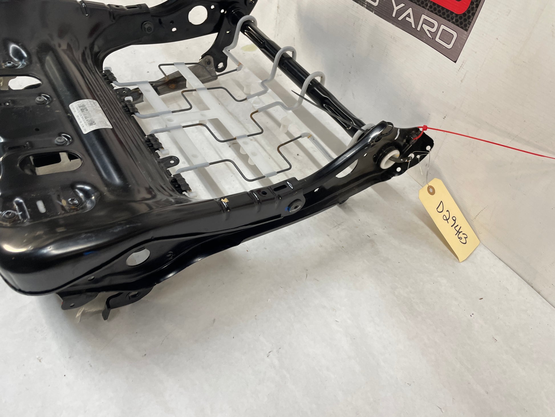 2015 Chevy Camaro SS RH Passenger Front Seat Lower Cushion Track Rail Frame OEM - Day's Parts Yard