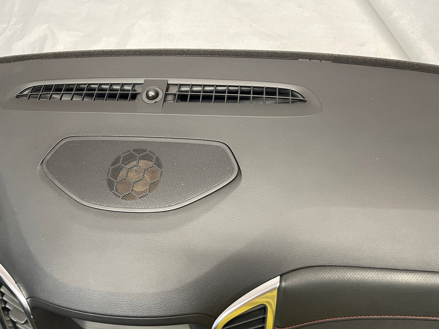 2015 Chevy SS Sedan Complete Das & Center Console w/ Shifter OEM - Day's Parts Yard