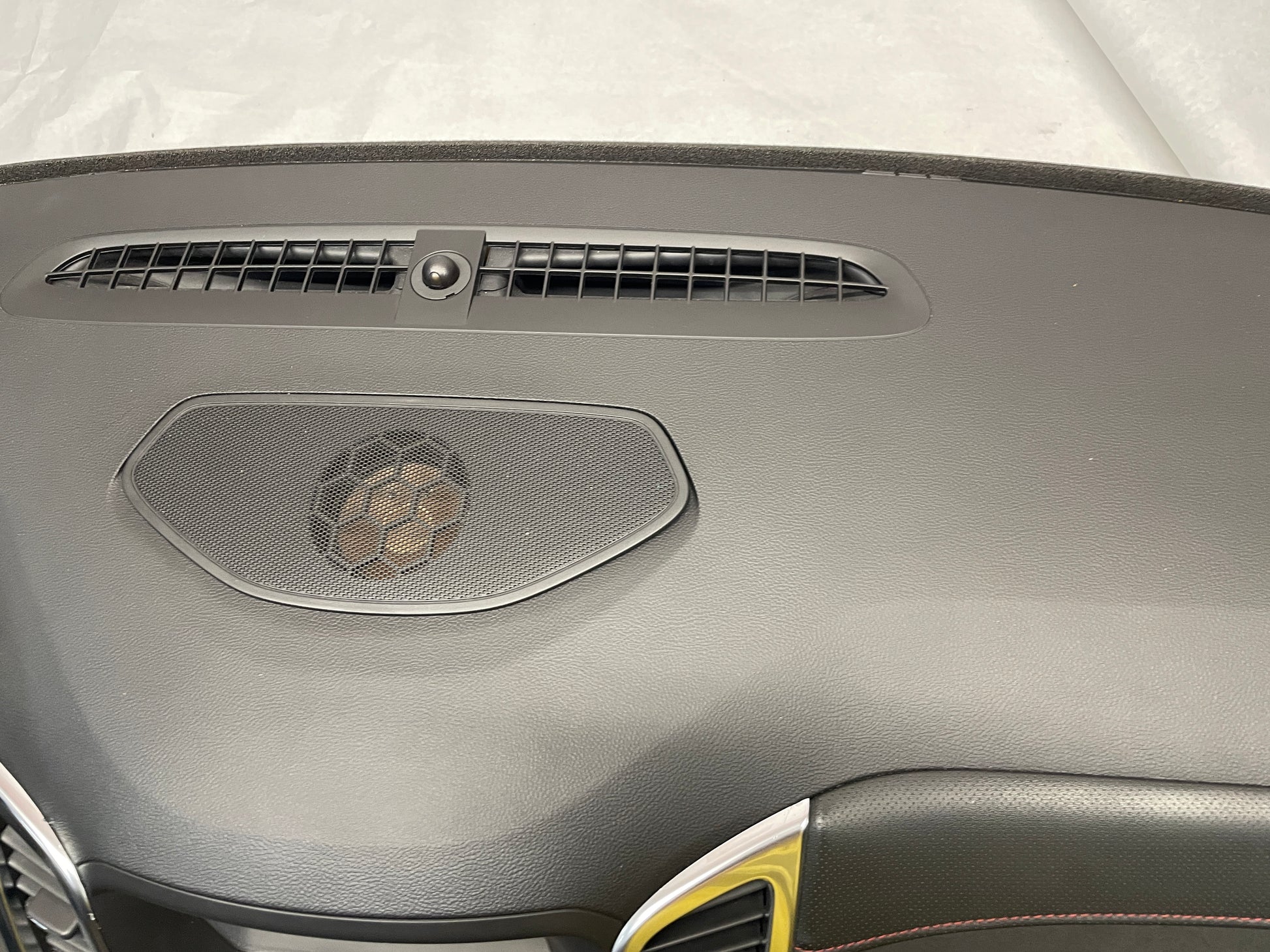 2015 Chevy SS Sedan Complete Das & Center Console w/ Shifter OEM - Day's Parts Yard