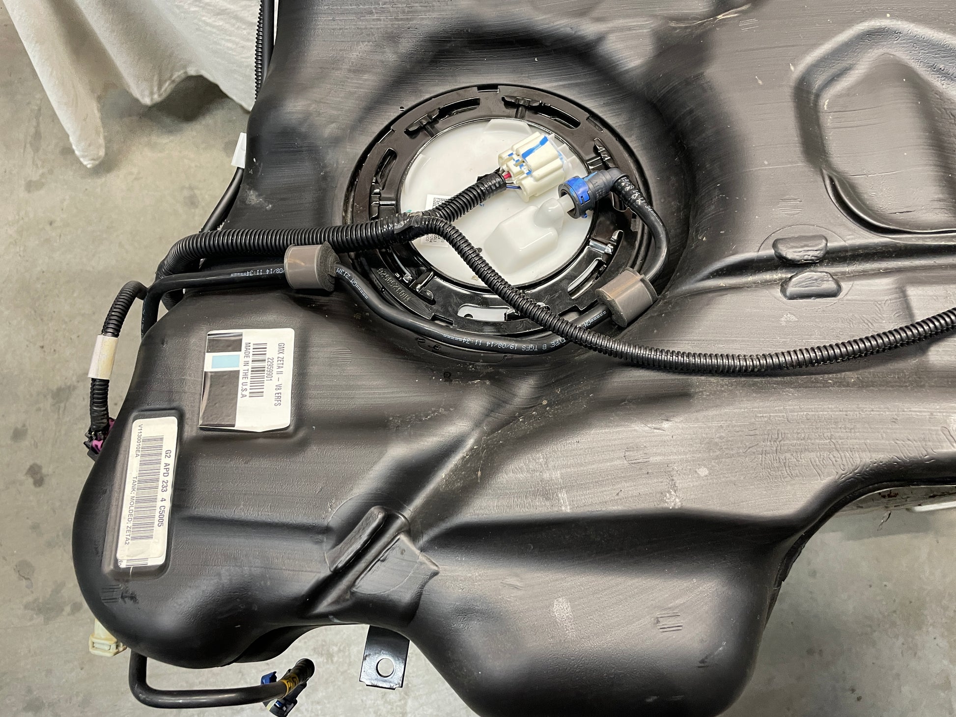 2015 Chevy Camaro SS Complete Fuel Gas Tank w/ Charcoal Canister OEM - Day's Parts Yard