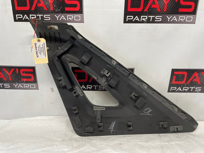 2005 Chevy Avalanche RH Passenger Rear Outer Bed Upper Trim Triangle Sail OEM - Day's Parts Yard
