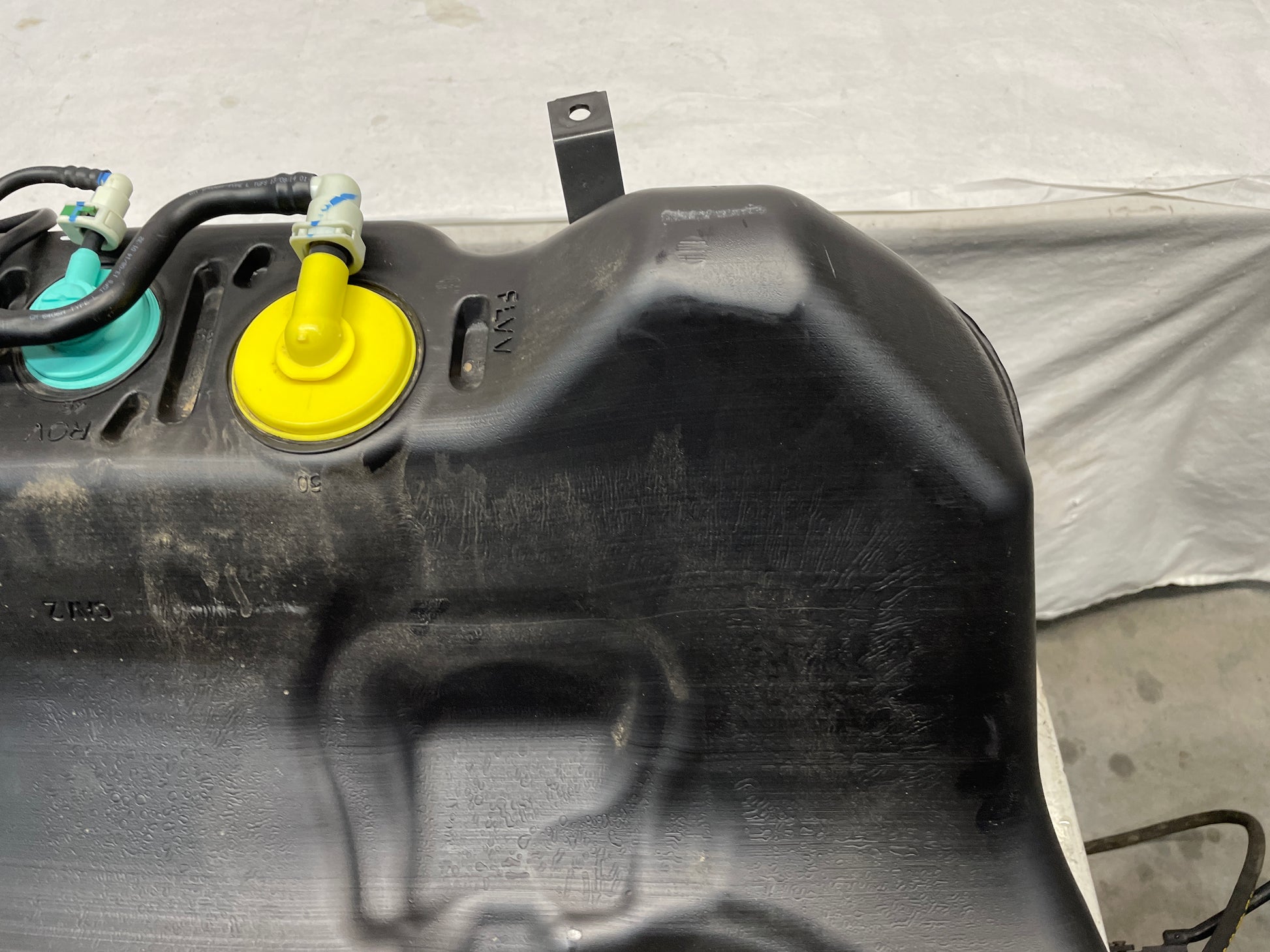 2015 Chevy Camaro SS Complete Fuel Gas Tank w/ Charcoal Canister OEM - Day's Parts Yard