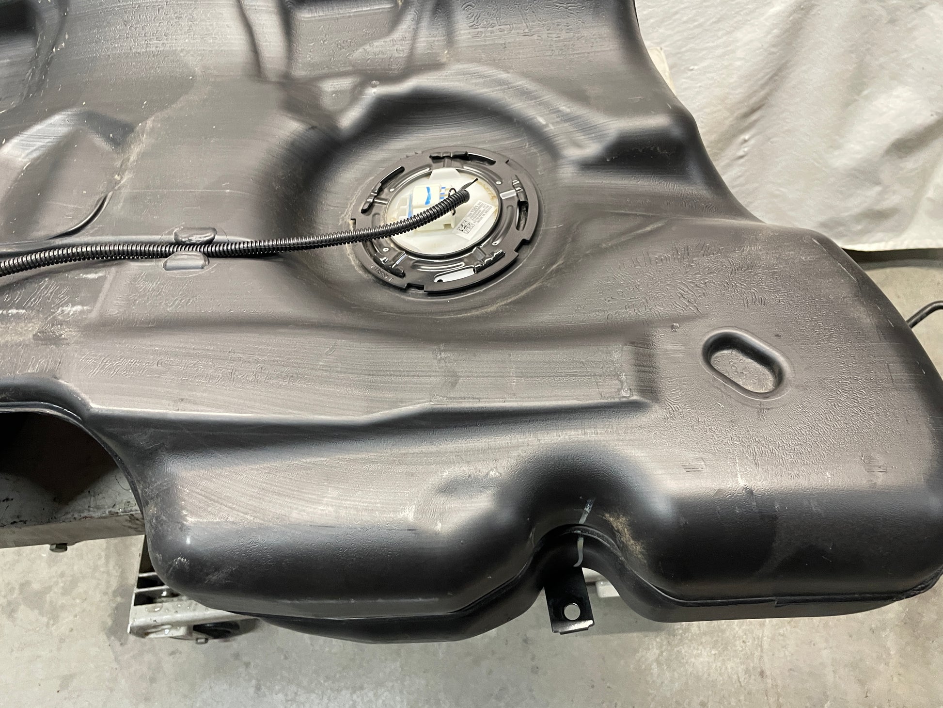 2015 Chevy Camaro SS Complete Fuel Gas Tank w/ Charcoal Canister OEM - Day's Parts Yard