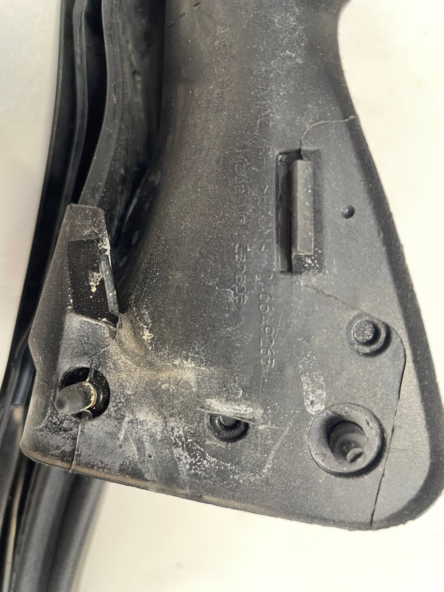 2018 Chevy Camaro ZL1 Convertible RH Passenger Weather Strip Rubber Seal OEM
