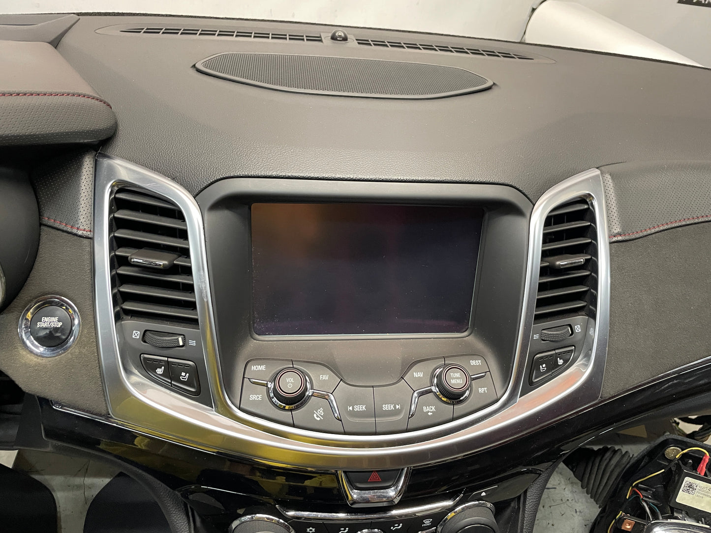 2015 Chevy SS Sedan Complete Das & Center Console w/ Shifter OEM - Day's Parts Yard