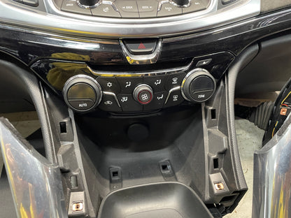 2015 Chevy SS Sedan Complete Das & Center Console w/ Shifter OEM - Day's Parts Yard