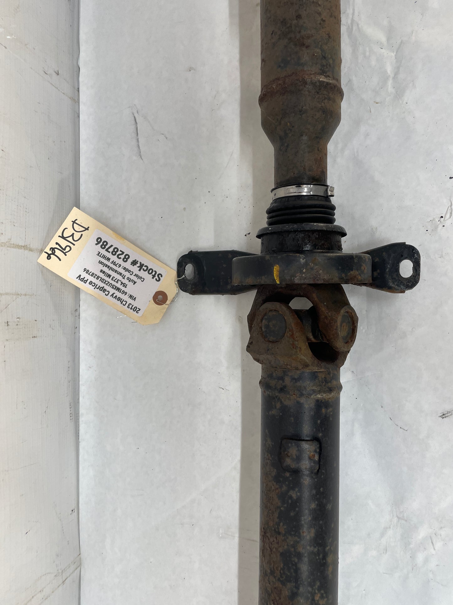 2013 Chevy Caprice PPV Drive Shaft Driveshaft Driveline Propeller Shaft OEM - Day's Parts Yard