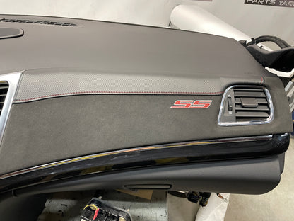 2015 Chevy SS Sedan Complete Das & Center Console w/ Shifter OEM - Day's Parts Yard