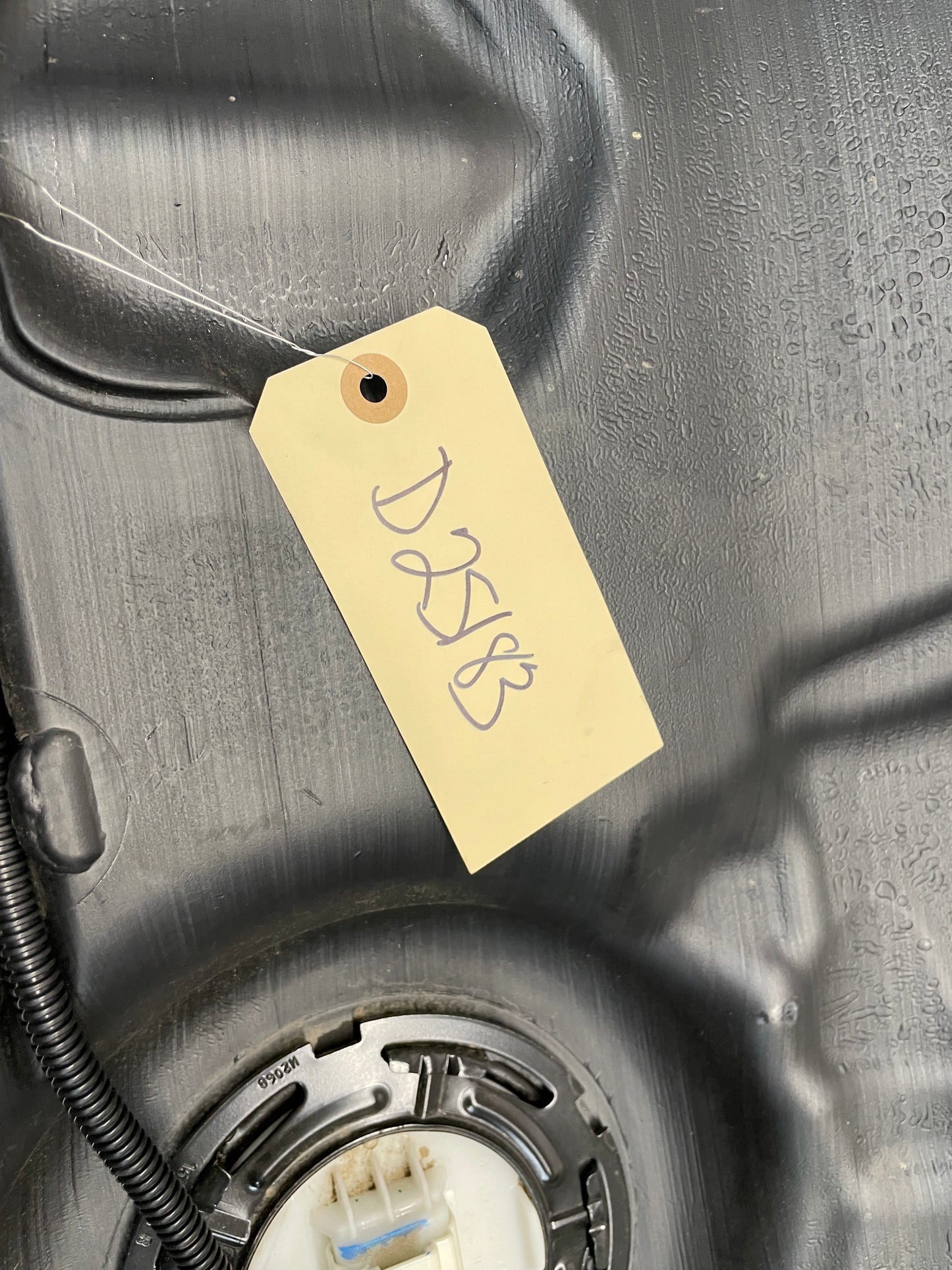 2015 Chevy Camaro SS Complete Fuel Gas Tank w/ Charcoal Canister OEM - Day's Parts Yard