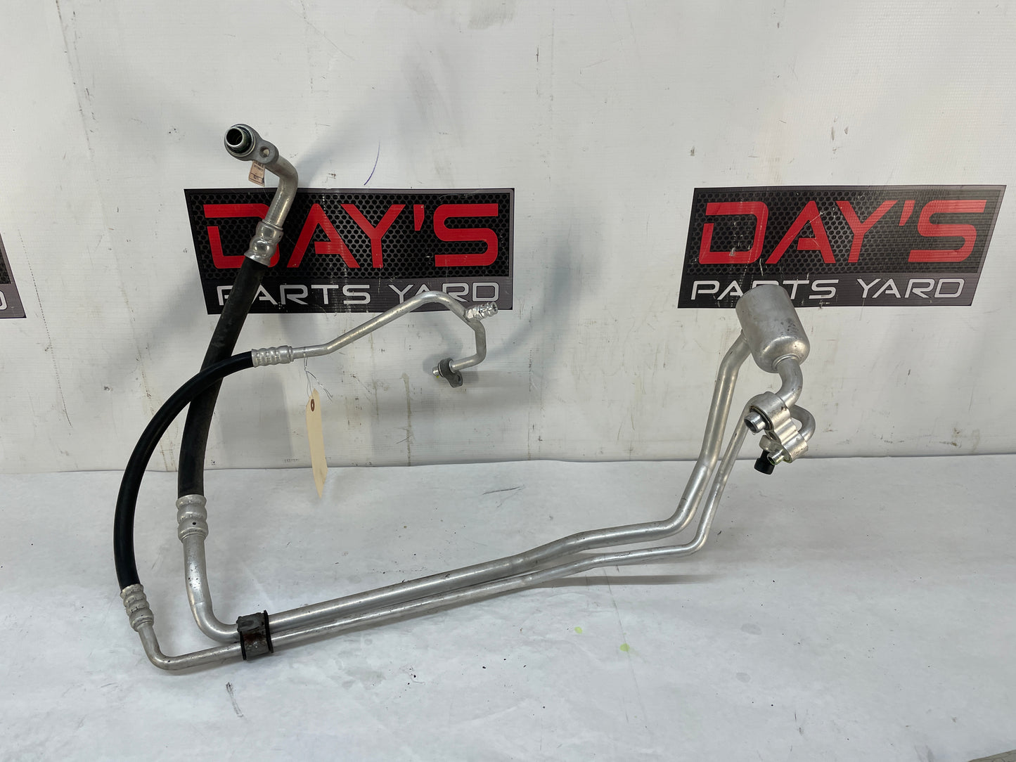 2013 Chevy Caprice PPV AC A/C Air Conditioner Manifold Hose Line Tube OEM - Day's Parts Yard