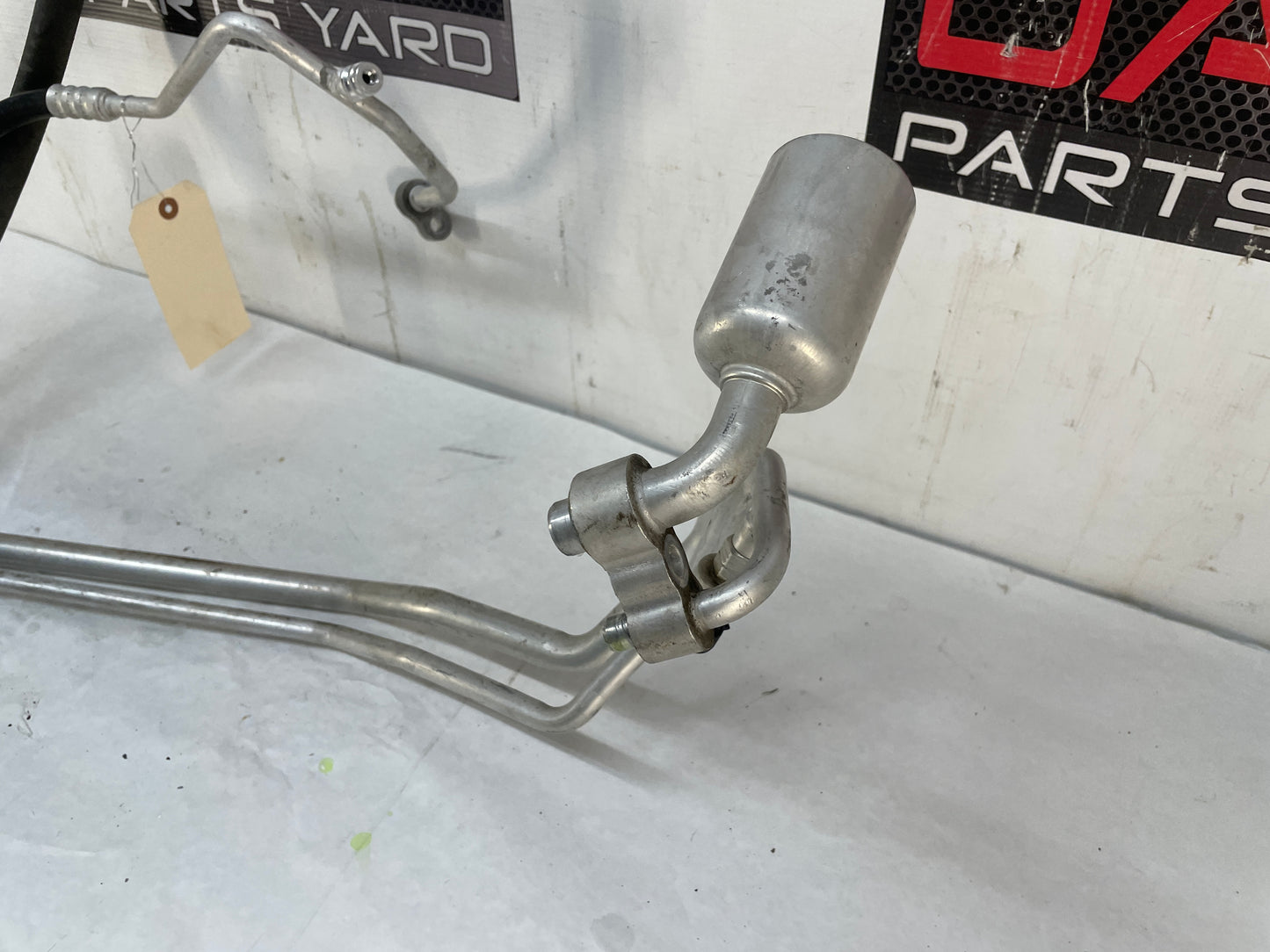 2013 Chevy Caprice PPV AC A/C Air Conditioner Manifold Hose Line Tube OEM - Day's Parts Yard