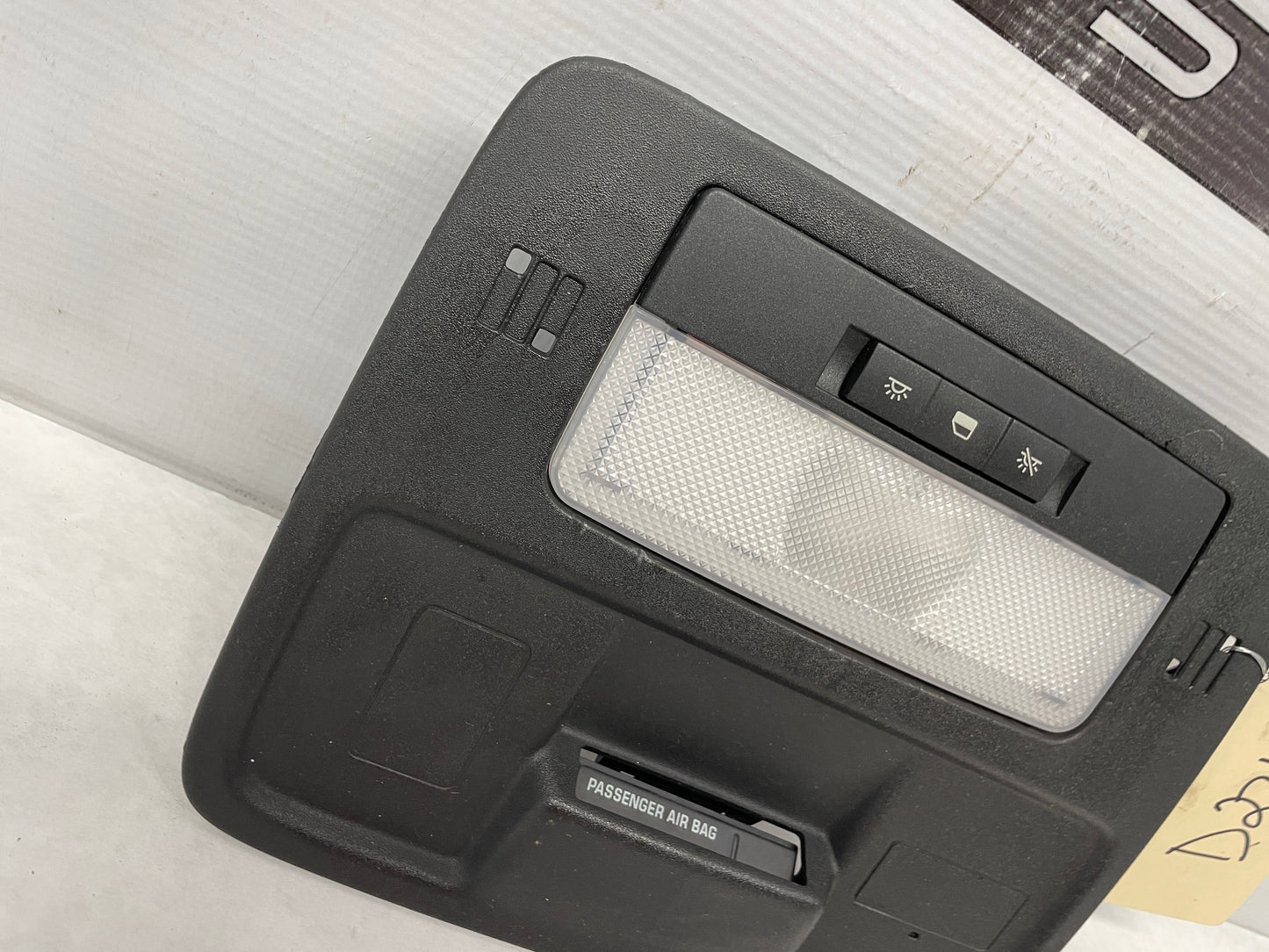 2015 Chevy Camaro SS Overhead Console Dome Map Light OEM