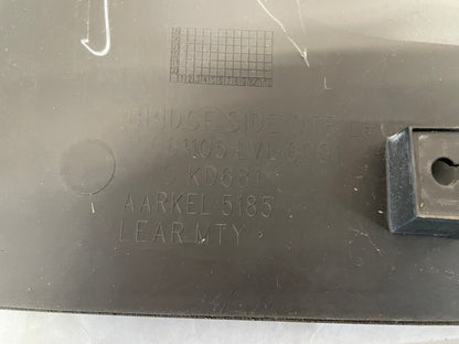 2005 Chevy Avalanche LH Driver Rear Outer Bed Upper Trim Triangle Sail OEM - Day's Parts Yard