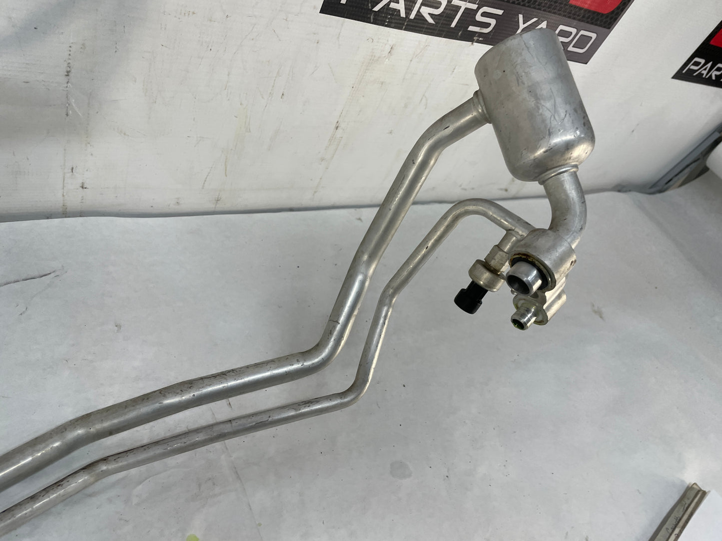 2013 Chevy Caprice PPV AC A/C Air Conditioner Manifold Hose Line Tube OEM - Day's Parts Yard