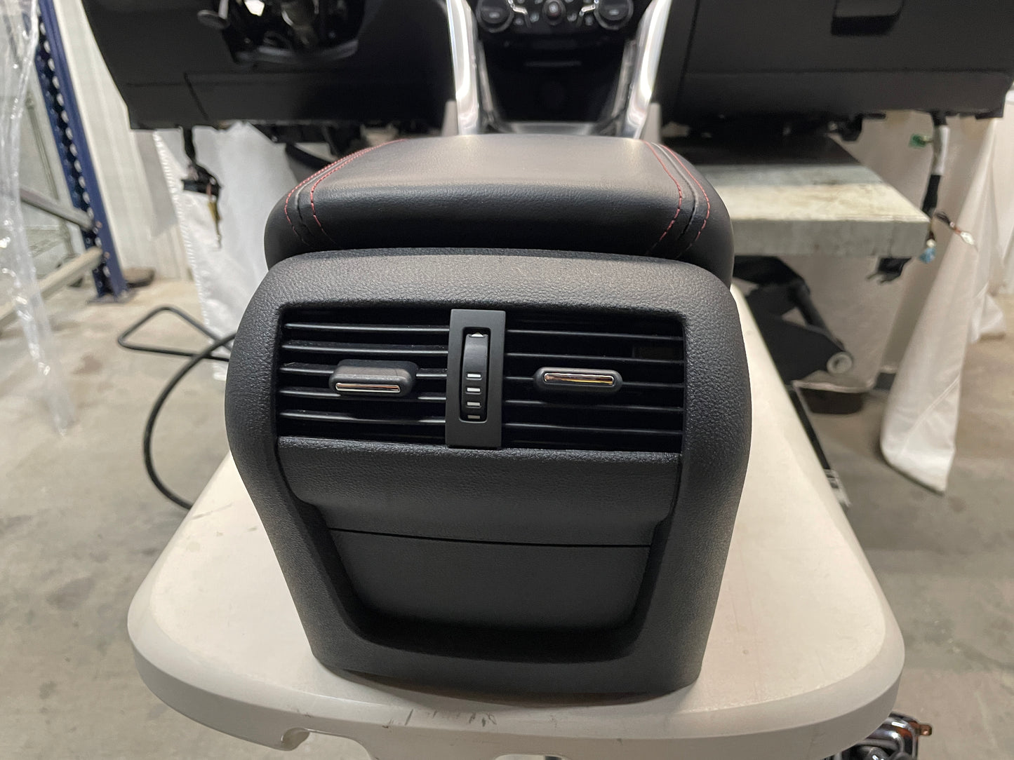 2015 Chevy SS Sedan Complete Das & Center Console w/ Shifter OEM - Day's Parts Yard