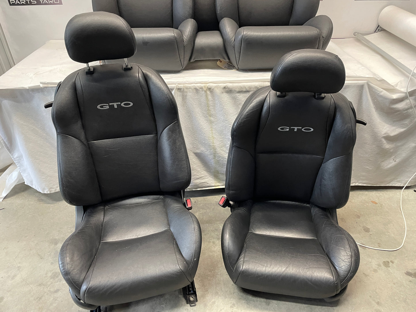 2005 Pontiac GTO Seats Fronts and Rears Black Leather OEM