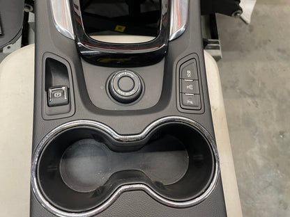 2015 Chevy SS Sedan Complete Das & Center Console w/ Shifter OEM - Day's Parts Yard