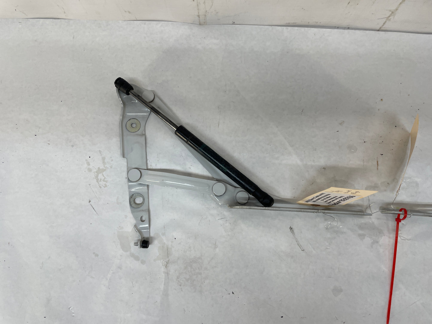 2013 Chevy Caprice PPV RH & LH Trunk Hinges Set OEM - Day's Parts Yard