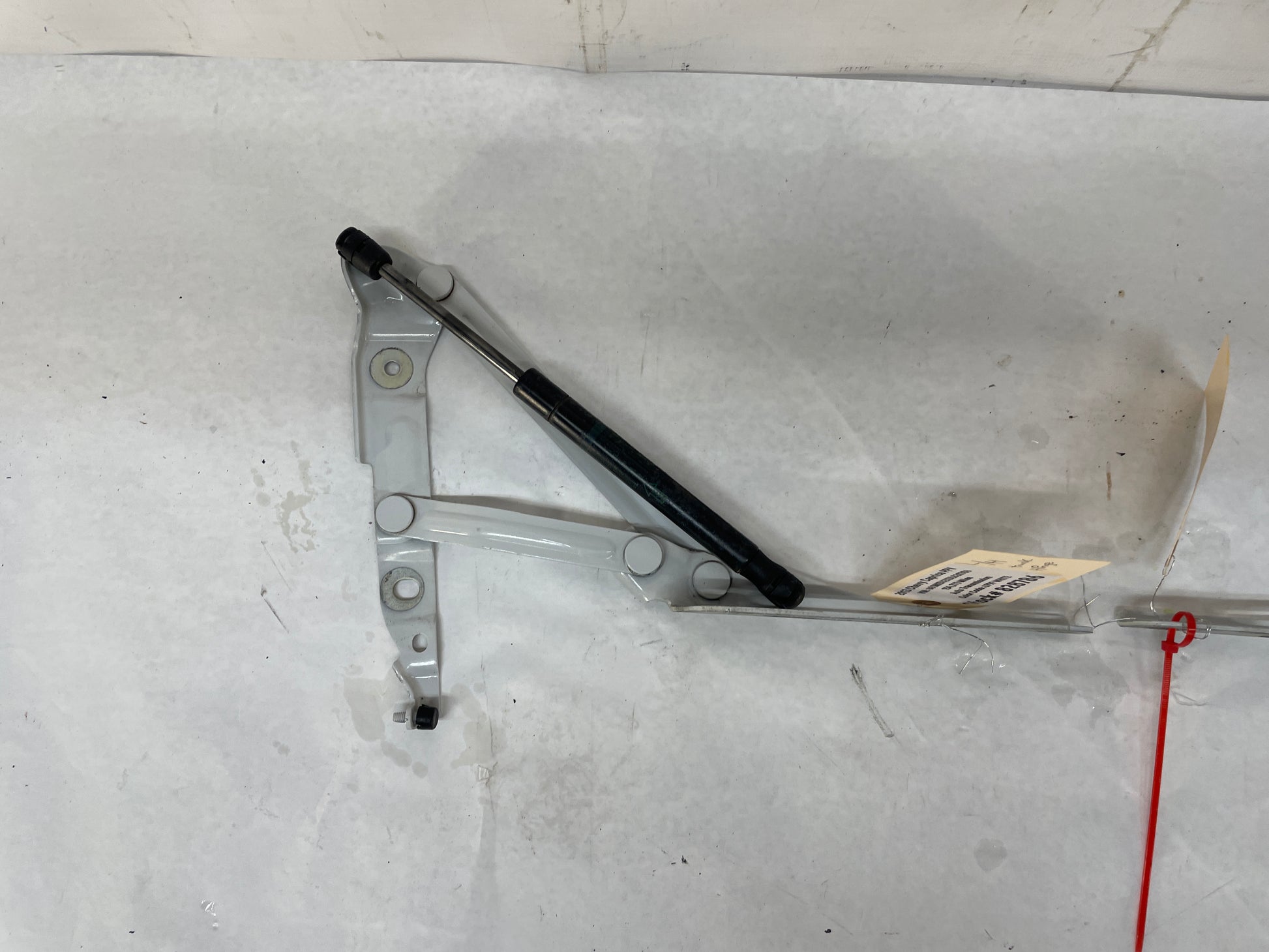 2013 Chevy Caprice PPV RH & LH Trunk Hinges Set OEM - Day's Parts Yard