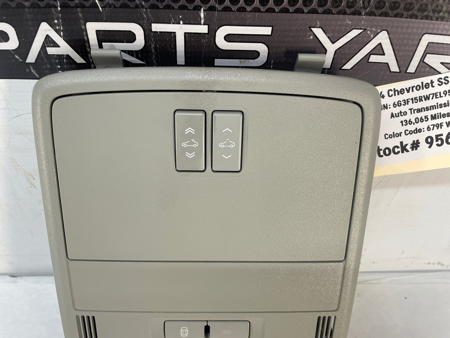 2014 Chevrolet SS Sedan Over Head Overhead Console Dome Map Light Lamp OEM - Day's Parts Yard
