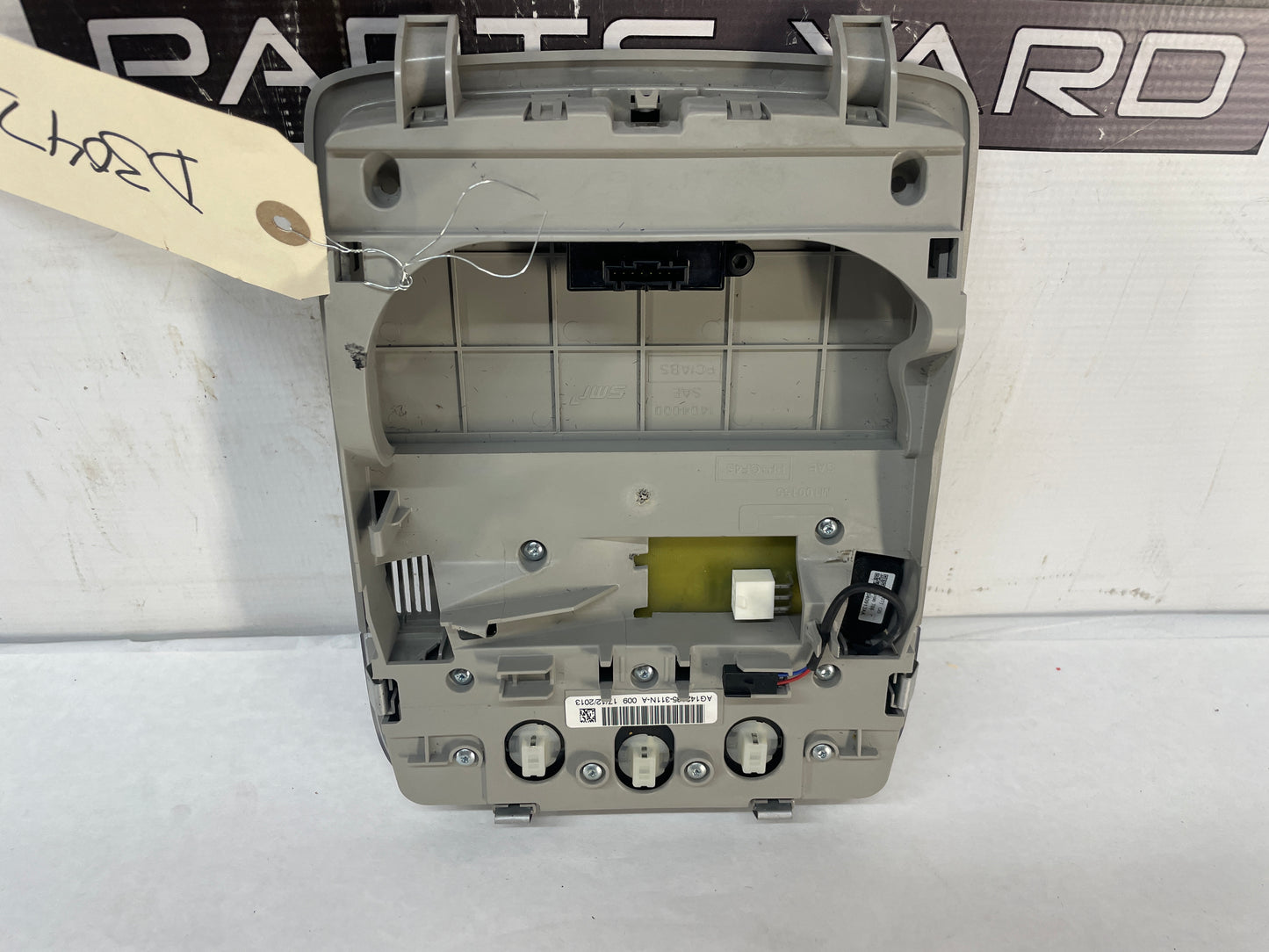 2014 Chevrolet SS Sedan Over Head Overhead Console Dome Map Light Lamp OEM - Day's Parts Yard