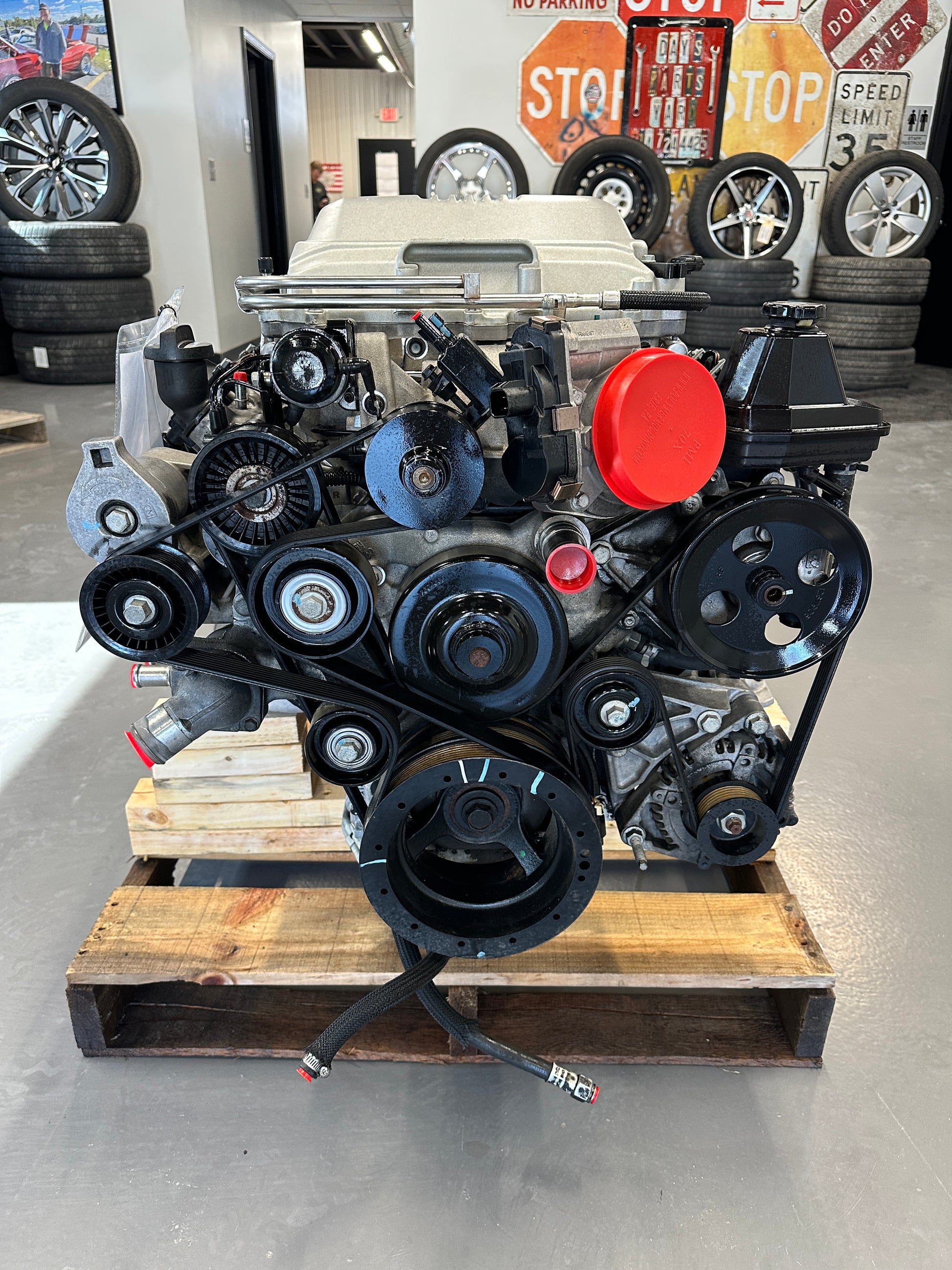 LSA 6.2L Factory Supercharged Engine Motor 6L90 Auto Trans Drivetrain Pullout 556HP - Day's Parts Yard