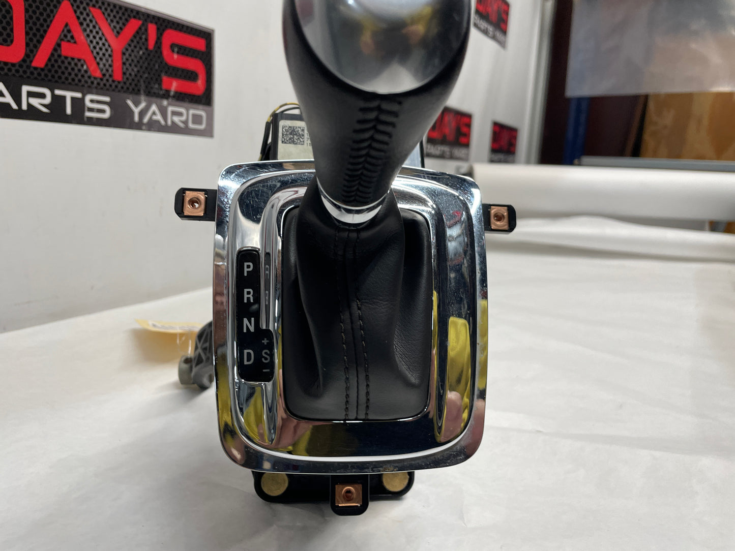 2015 Chevy SS Sedan Complete Das & Center Console w/ Shifter OEM - Day's Parts Yard