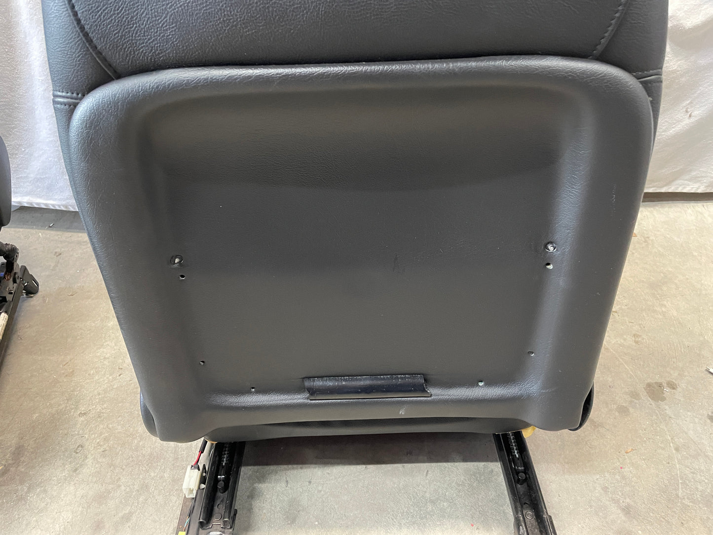 2005 Pontiac GTO Seats Fronts and Rears Black Leather OEM