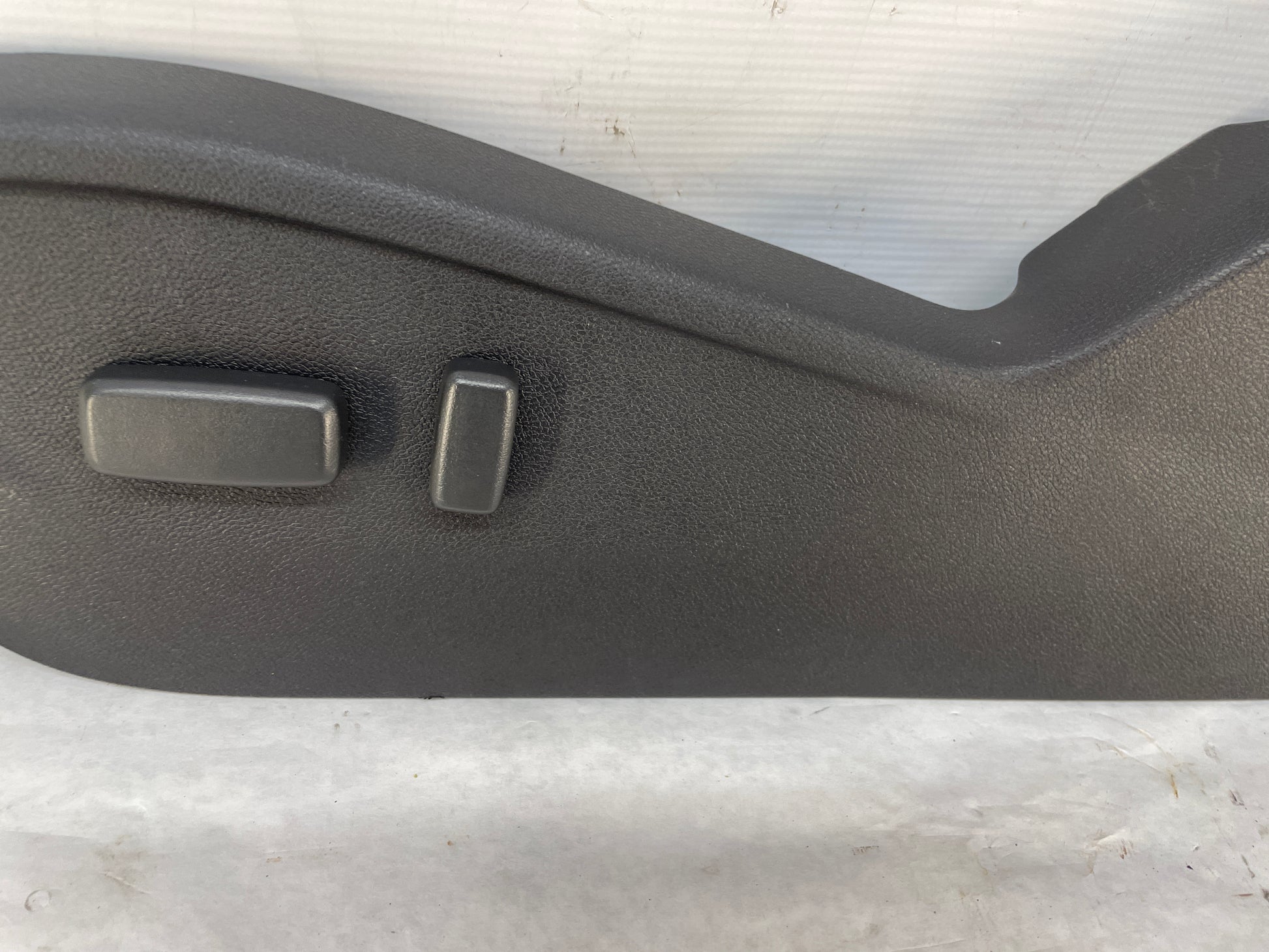 2013 Chevy Camaro ZL1 LH Driver Front Seat Controls Buttons Outer Finish Panel OEM - Day's Parts Yard