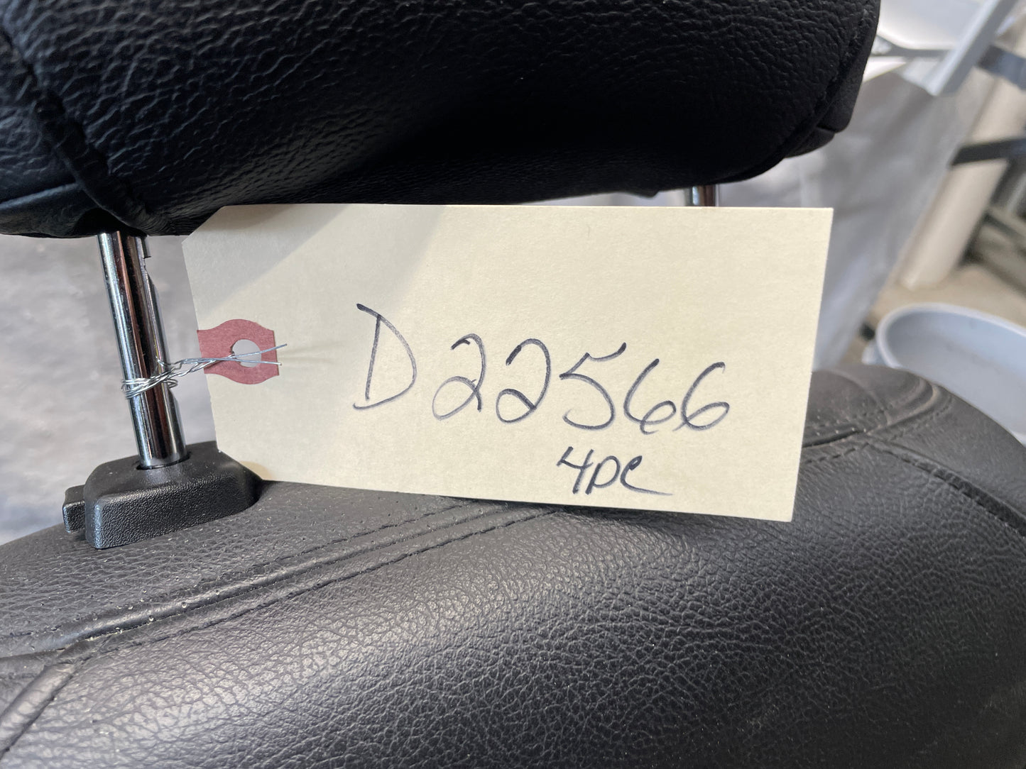 2005 Pontiac GTO Seats Fronts and Rears Black Leather OEM