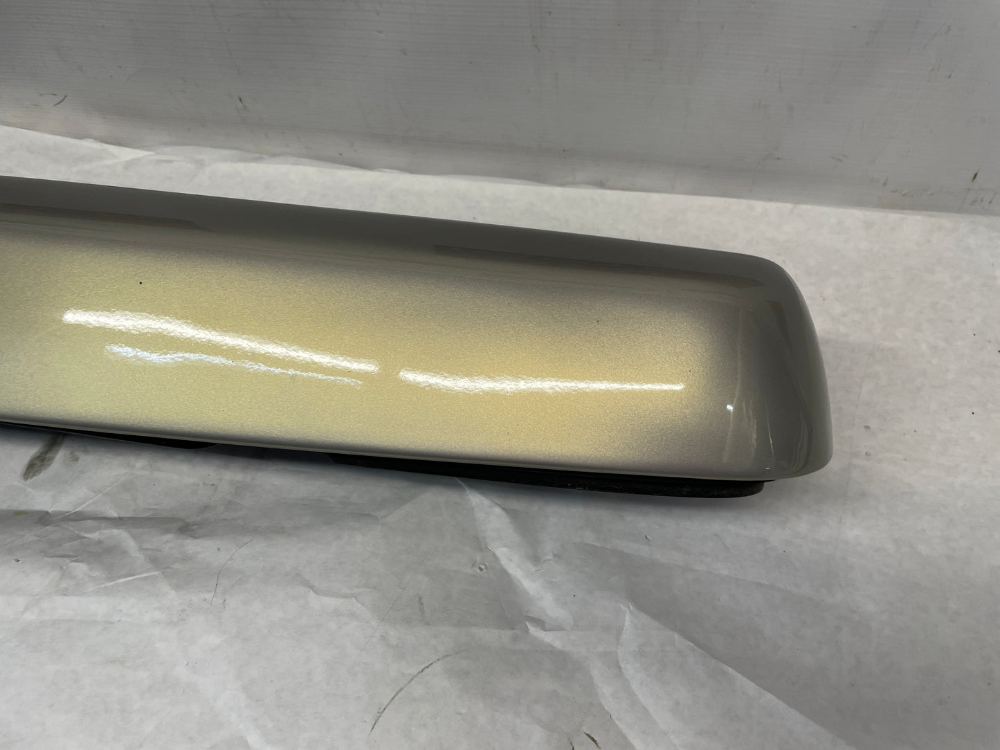 2005 Chevy Avalanche LH Driver Rear Toolbox Bed Lid Cover Door OEM - Day's Parts Yard