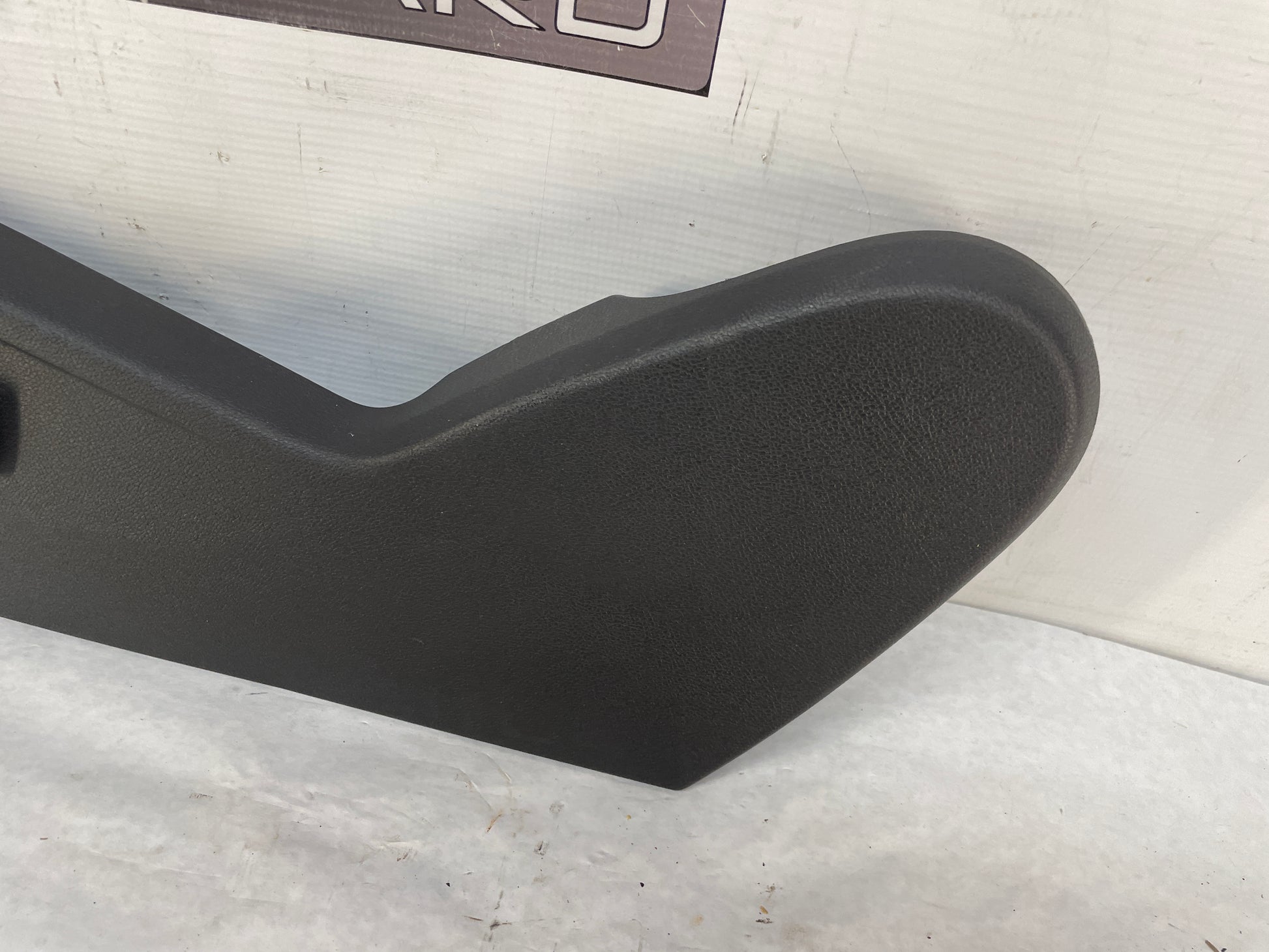 2013 Chevy Camaro ZL1 LH Driver Front Seat Controls Buttons Outer Finish Panel OEM - Day's Parts Yard