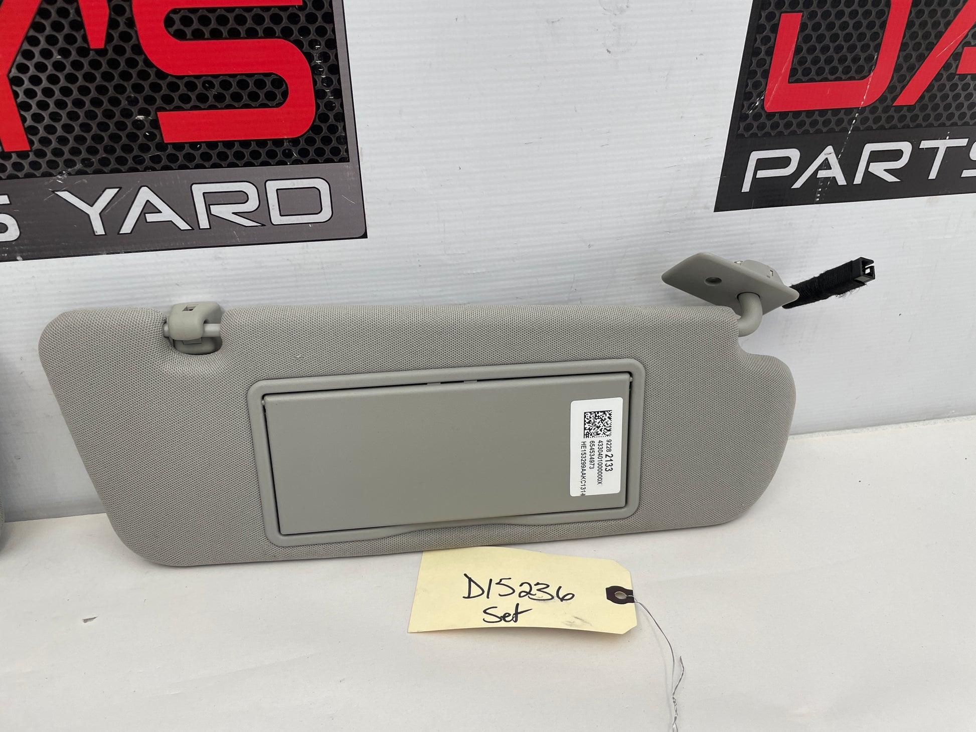 2016 Chevy SS Sedan RH & LH Sunvisors Sun Visors w/ Clips OEM - Day's Parts Yard