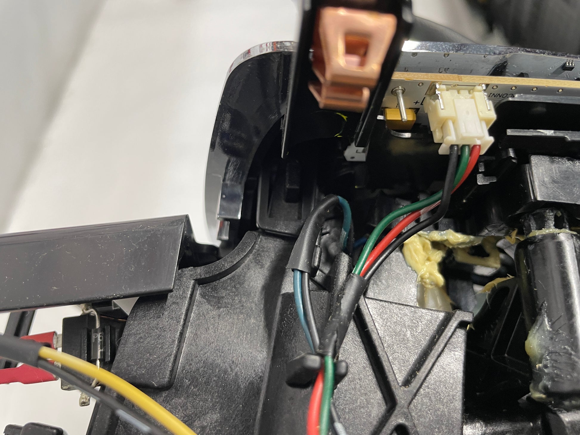 2015 Chevy SS Sedan Complete Das & Center Console w/ Shifter OEM - Day's Parts Yard