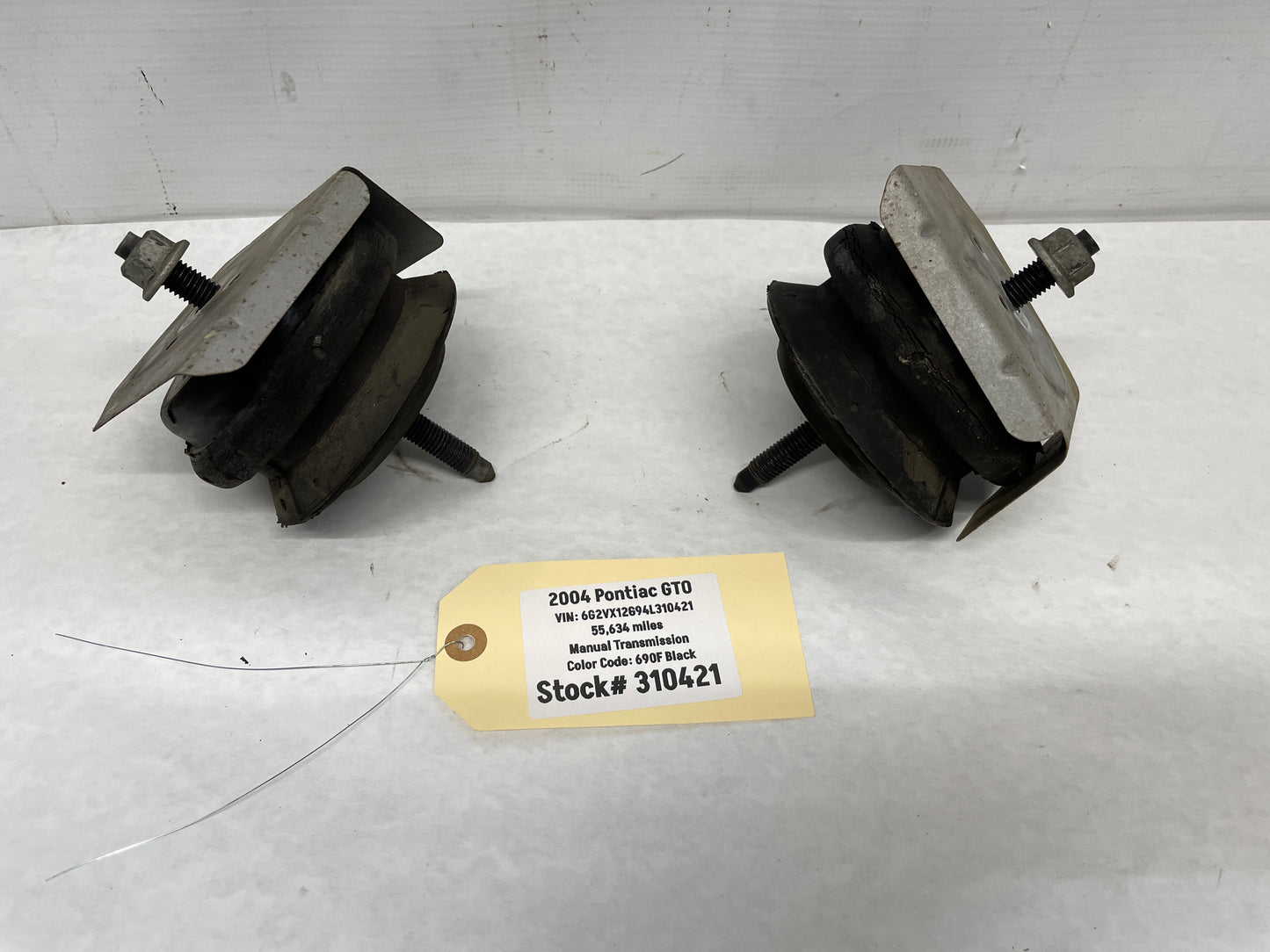 2004 Pontiac GTO RH & LH Motor Mounts OEM - Day's Parts Yard