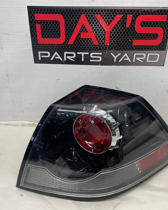 2009 Pontiac G8 GT RH Passenger Tail Light Taillight Lamp OEM