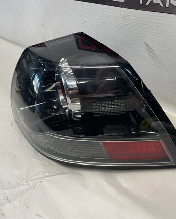 2009 Pontiac G8 GT RH Passenger Tail Light Taillight Lamp OEM