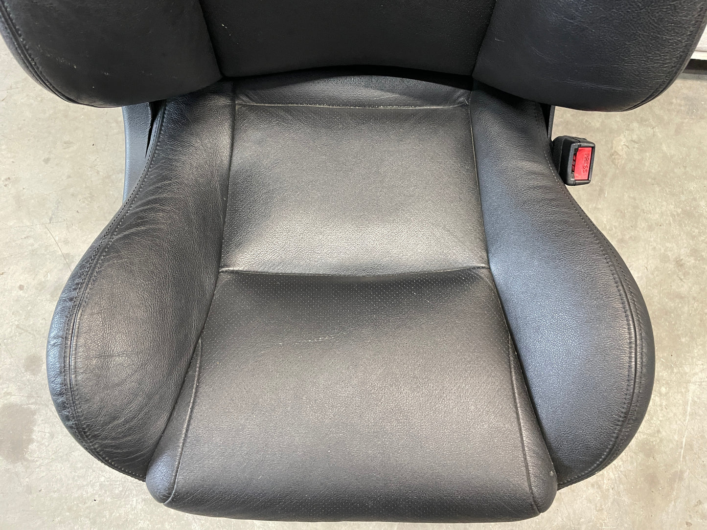 2005 Pontiac GTO Seats Fronts and Rears Black Leather OEM