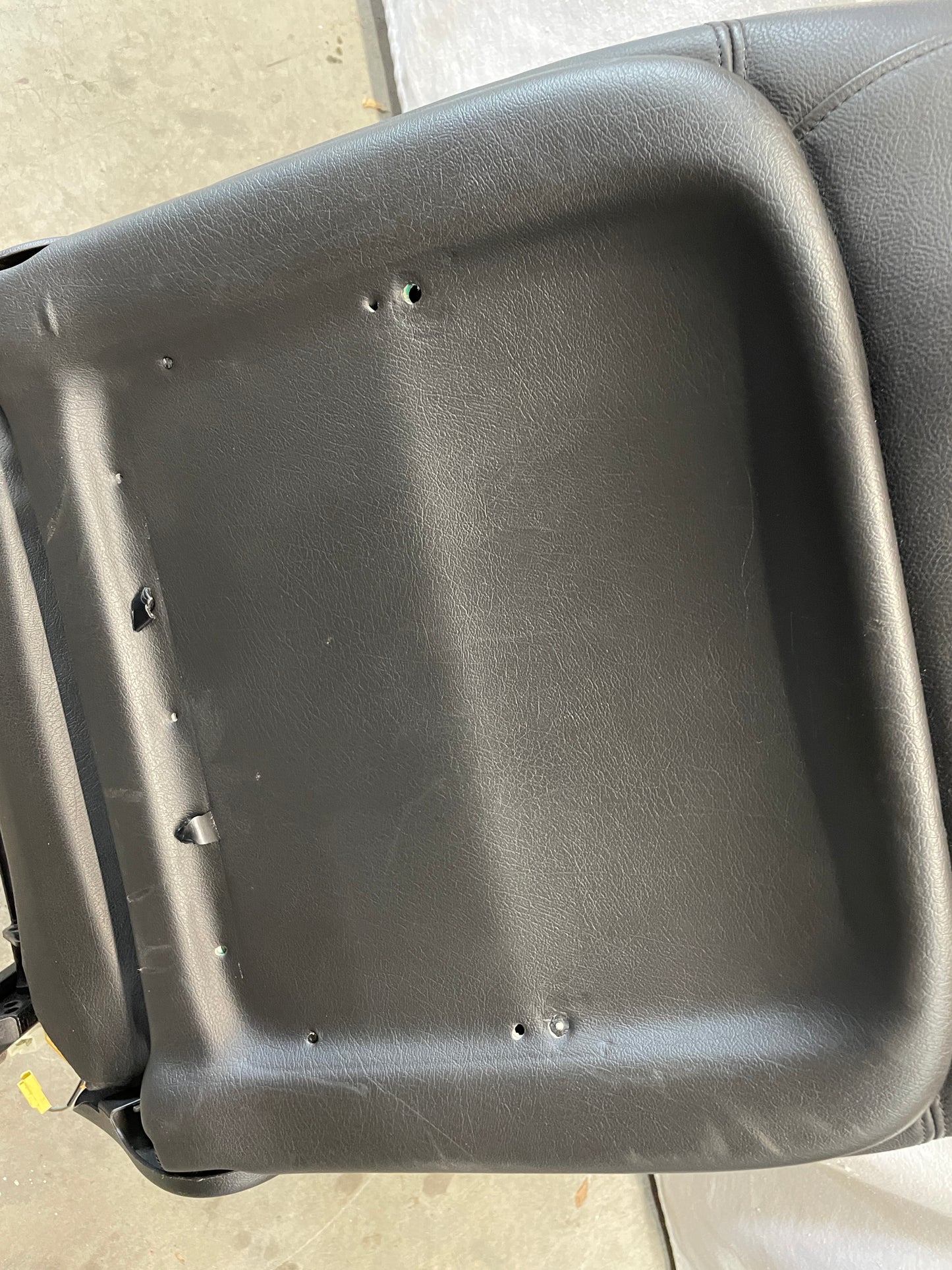 2005 Pontiac GTO Seats Fronts and Rears Black Leather OEM