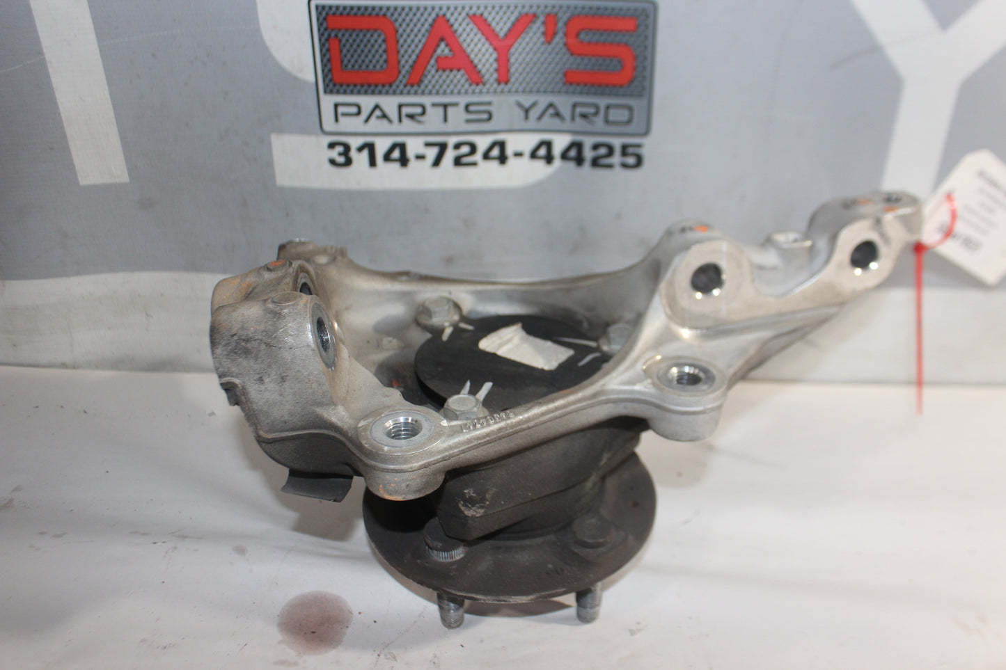 2019 Chevy Camaro ZL1 Front RH Passenger Spindle Knuckle Hub OEM - Day's Parts Yard